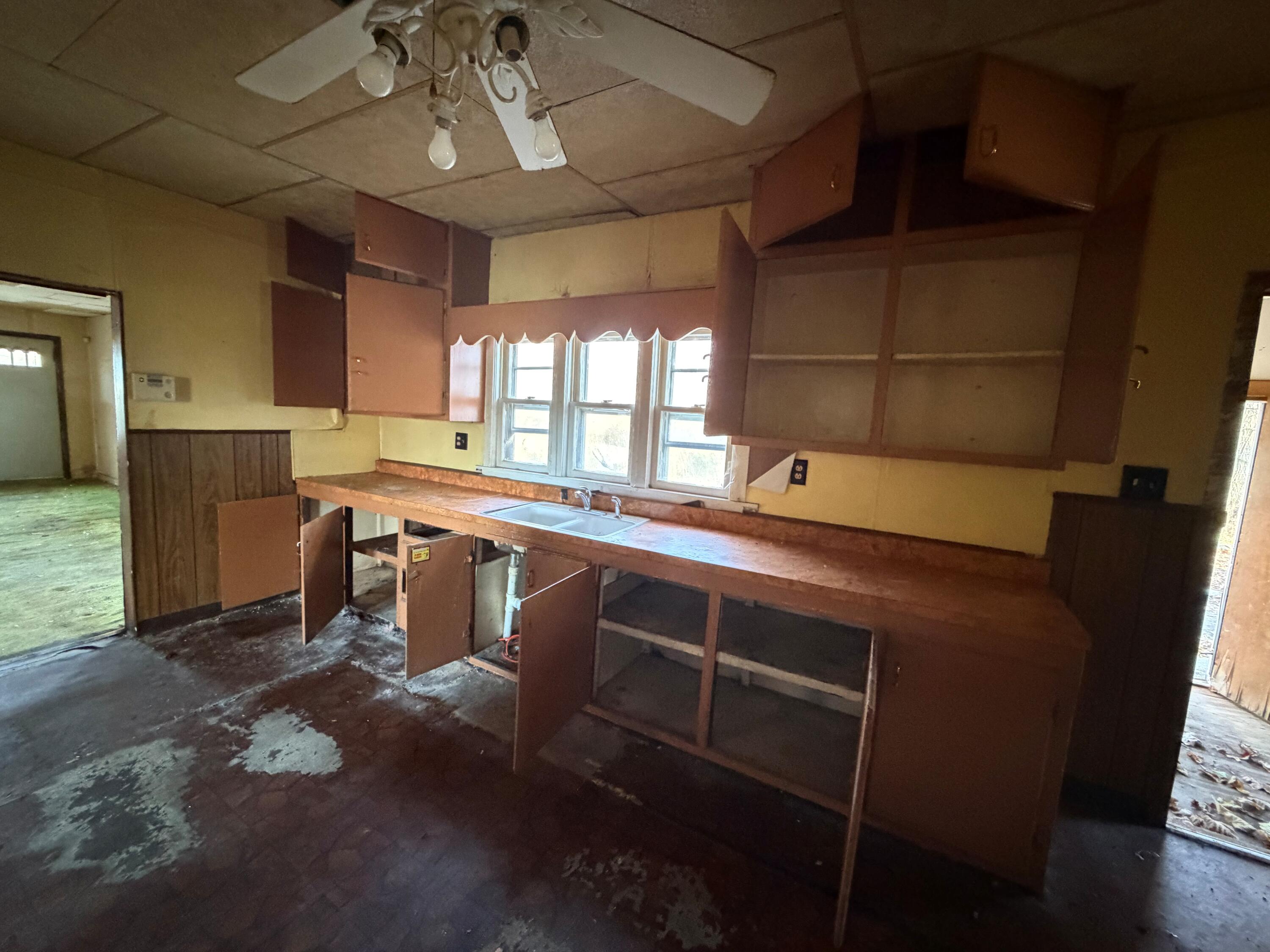 1626 Territorial Road