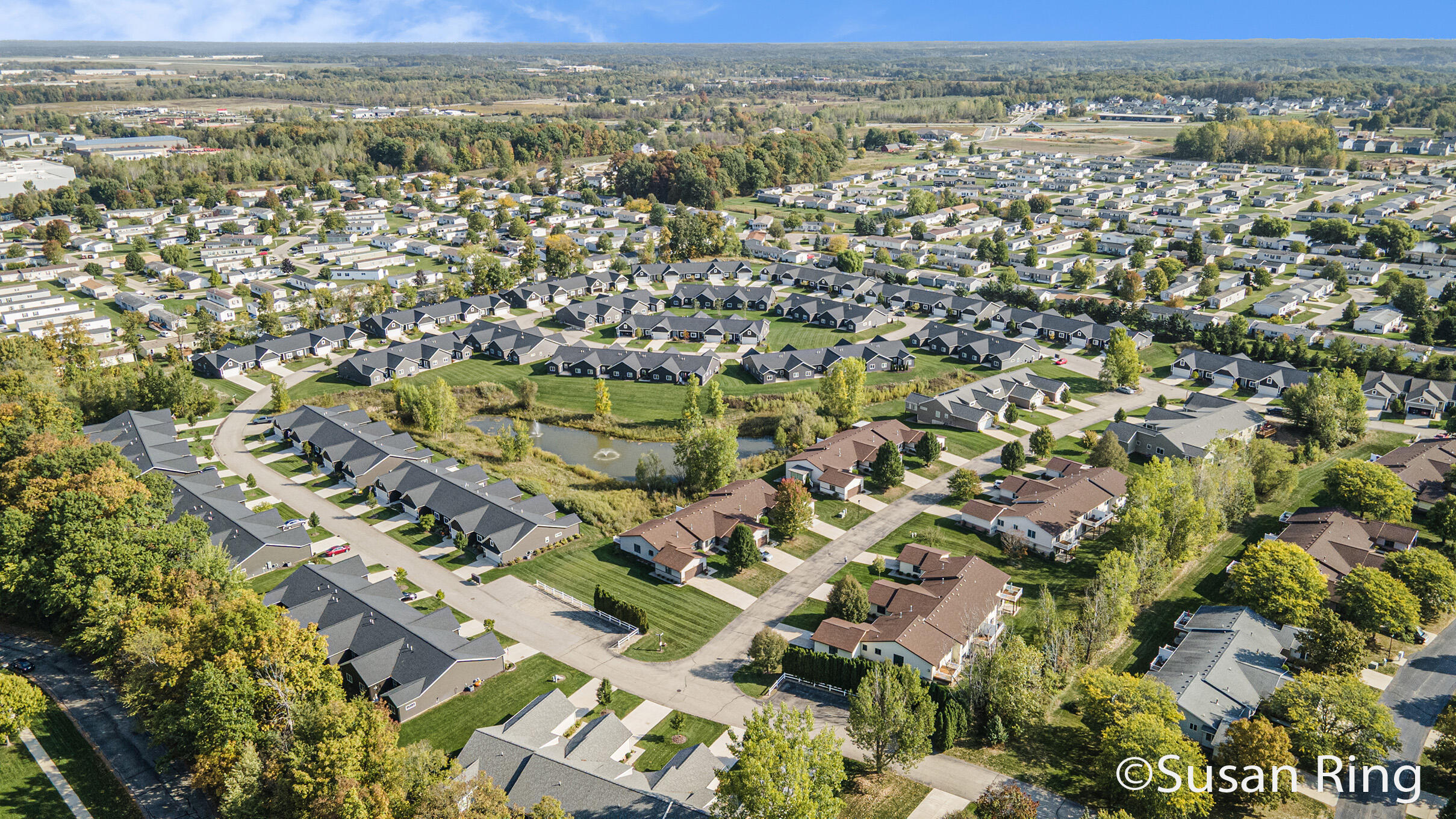 Caledonia, Michigan 49316, United States, 2 Bedrooms Bedrooms, ,2 BathroomsBathrooms,Residential,Active,225278