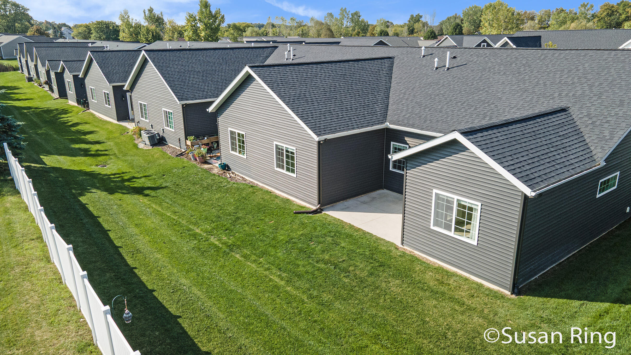 Caledonia, Michigan 49316, United States, 2 Bedrooms Bedrooms, ,2 BathroomsBathrooms,Residential,Active,225278