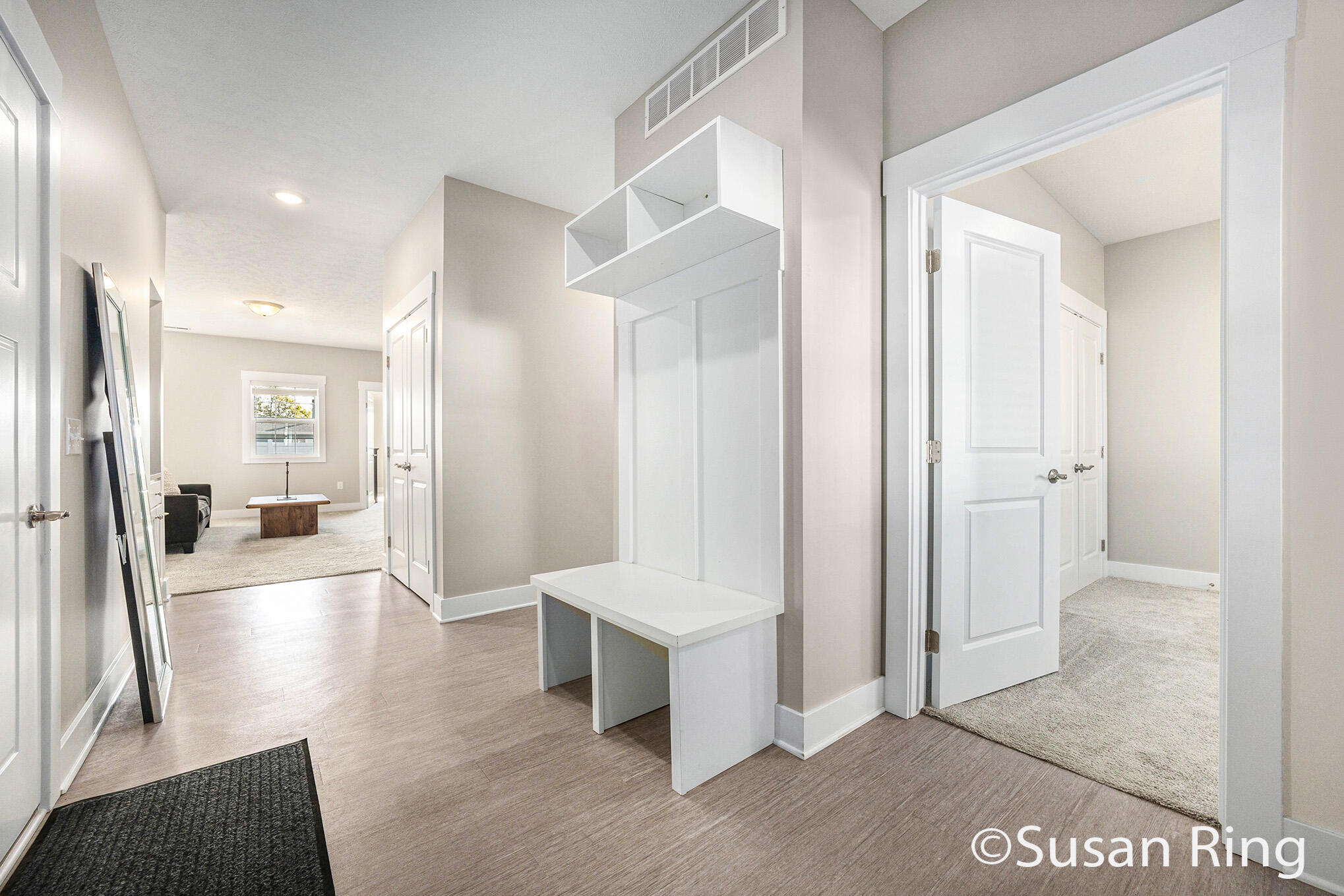 Caledonia, Michigan 49316, United States, 2 Bedrooms Bedrooms, ,2 BathroomsBathrooms,Residential,Active,225278