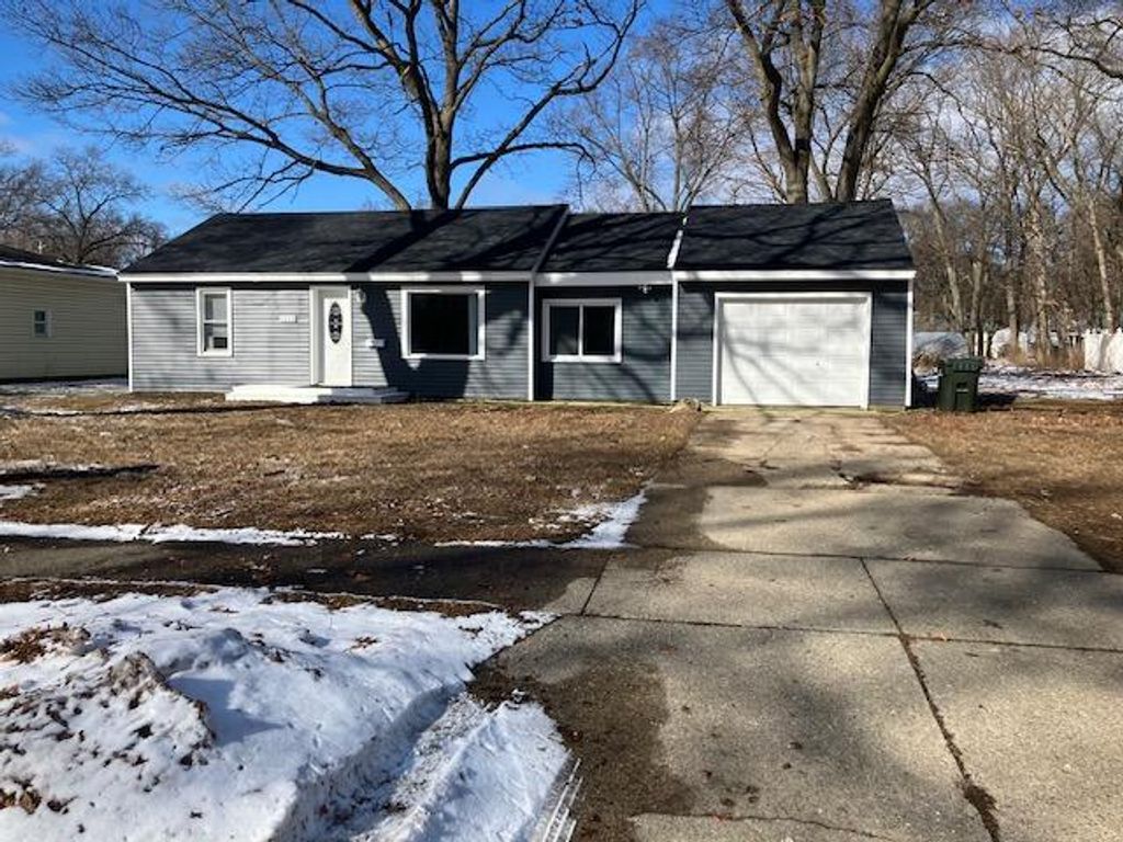 Photo of 1308 Dudley Avenue, Muskegon, MI 49442 (MLS # 26006596)