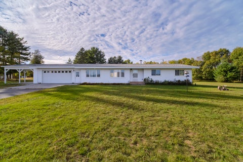 Photo of 2184 Chippewa Highway, Manistee, MI 49660 (MLS # 26050738)