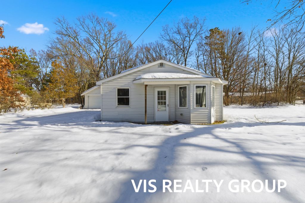 Photo of 3966 Hess Street, Muskegon, MI 49444 (MLS # 25062389)