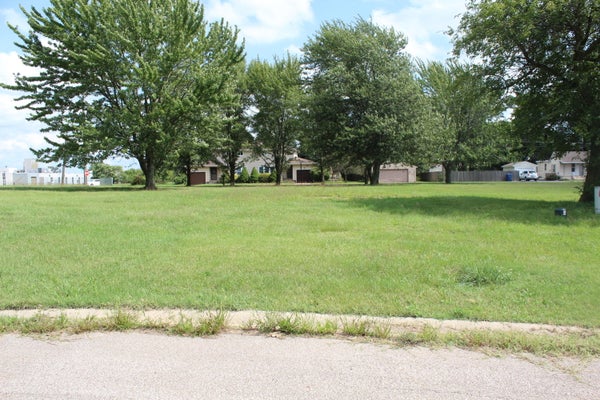719 MANOR WOOD CIR # 27, BENTON HARBOR, MI 49022 - Image acfbbec4fe27e12b6eeea6cacb393984/3497167220