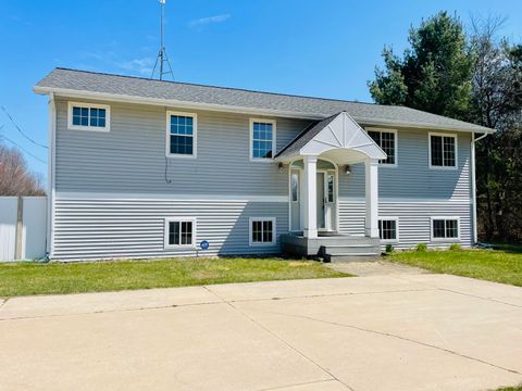 MLS: 25017999
