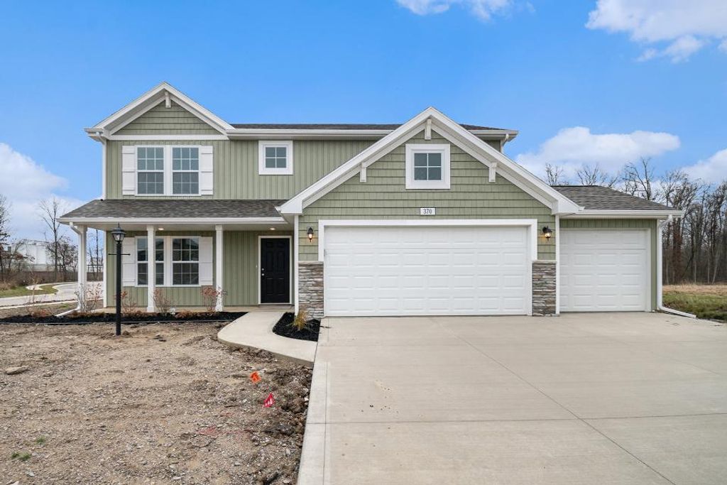 Photo of 13726 Oasis Avenue, Holland, MI 49424 (MLS # 25041196)