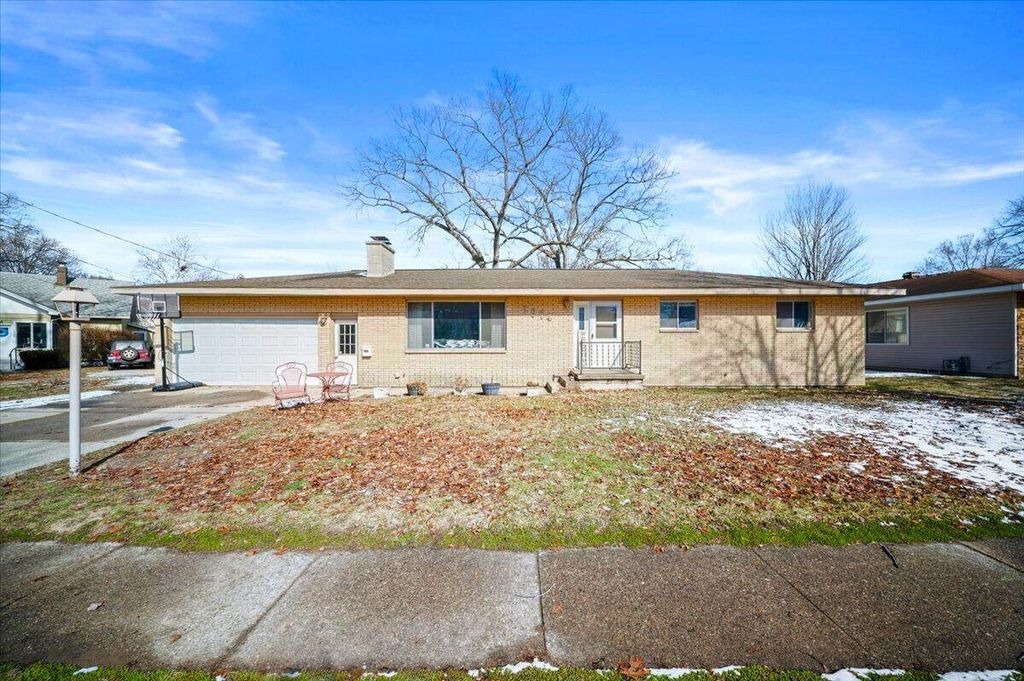 Photo of 1974 Crozier Avenue, Muskegon, MI 49441 (MLS # 26007555)