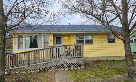 Photo of 209 S Marshall Street, New Buffalo, MI 49117 (MLS # 26014833)