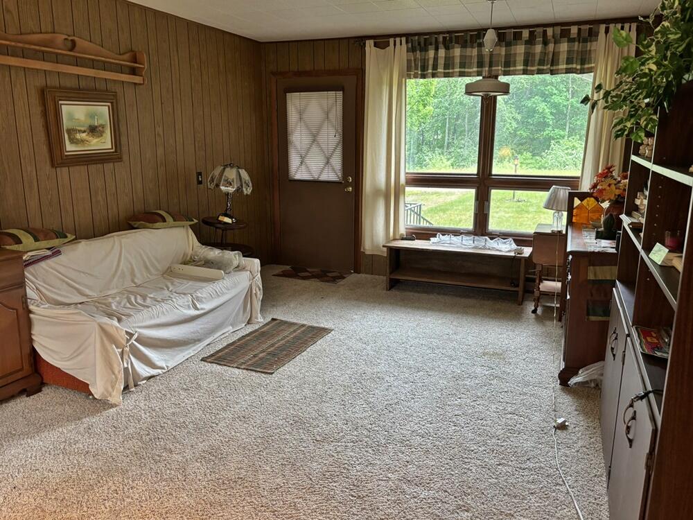 10995 Thornapple Drive