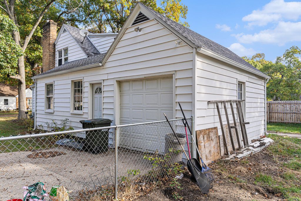 Photo of 1257 Leonard Avenue, Muskegon, MI 49442 (MLS # 25055204)