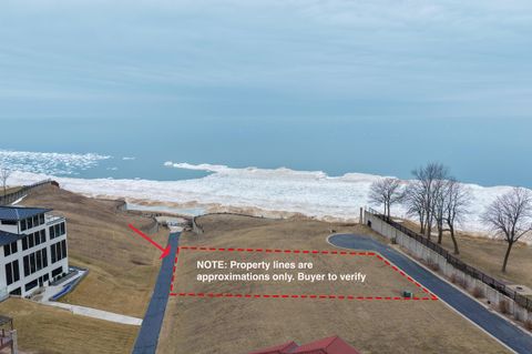 Photo of 632 N Sul Lago, Benton Harbor, MI 49022 (MLS # 26008633)