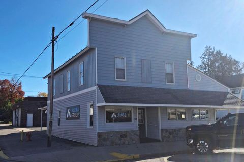 Photo of 148 N Michigan Avenue, Shelby, MI 49455 (MLS # 25058121)