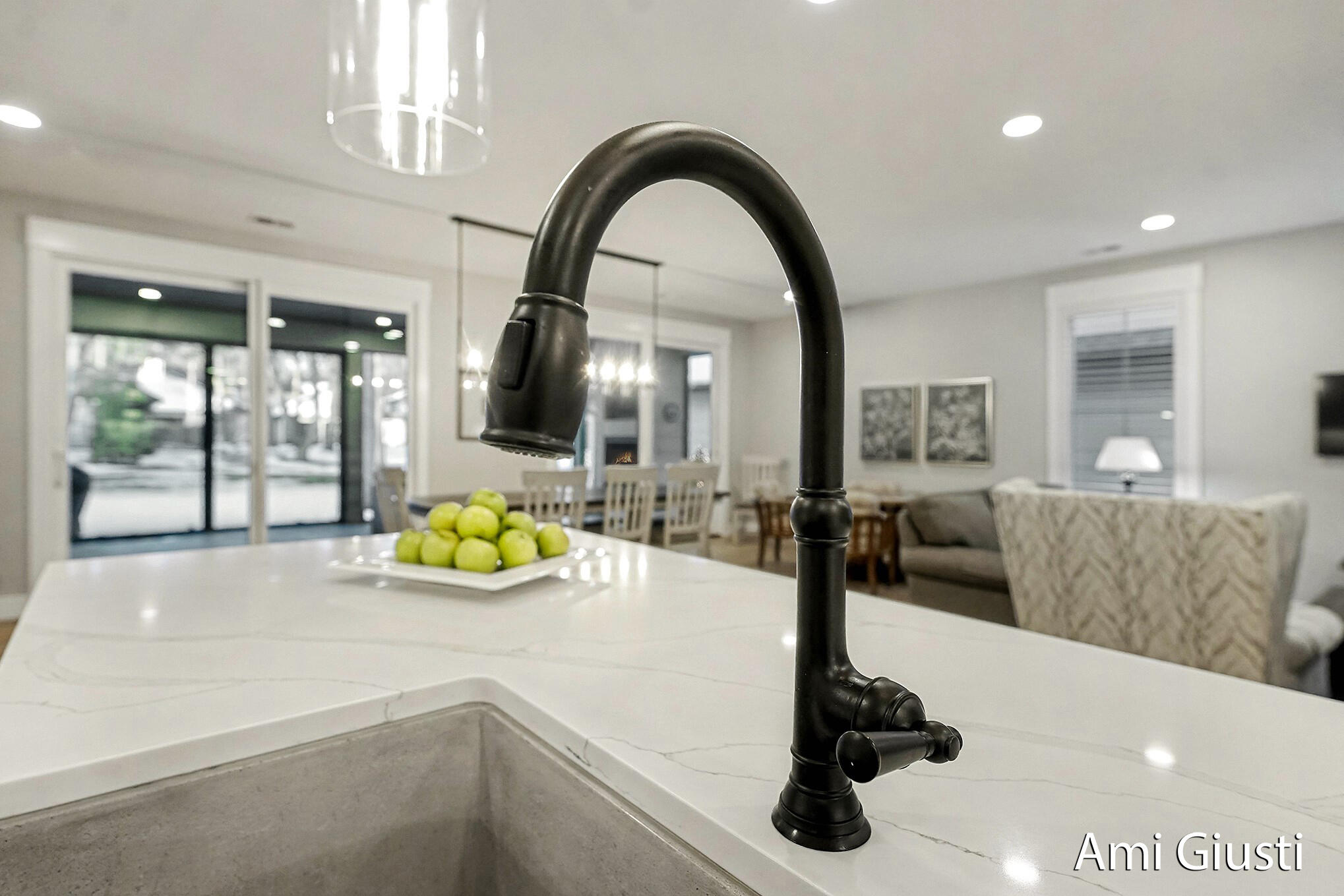 Holland, Michigan 49424, United States, 4 Bedrooms Bedrooms, ,3 BathroomsBathrooms,Residential,Active,257538