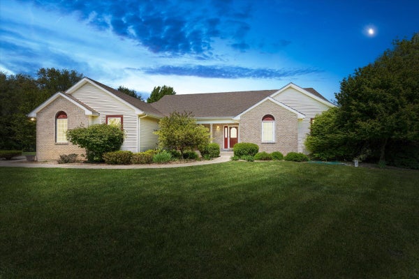 27100 DEERFIELD LN, EDWARDSBURG, MI 49112 - Image add8ffb115e8d4a07fa8773ed6d6a448/3545474254