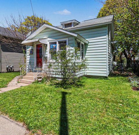 Photo of 356 1st Street, Manistee, MI 49660 (MLS # 26022796)