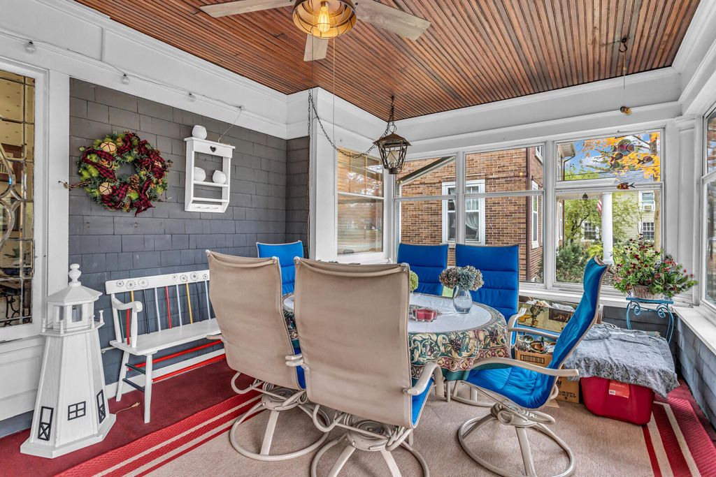 Photo of 218 4th Street, Jackson, MI 49201 (MLS # 26005797)