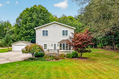 Photo of 1110 6th Street, Pentwater, MI 49449 (MLS # 26050867)