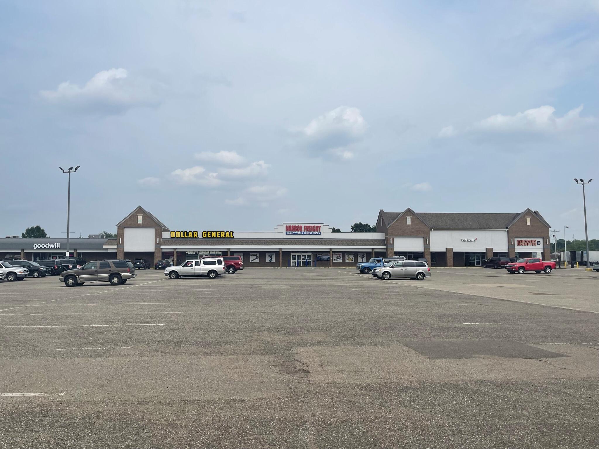 Photo 1 of 4 — 203 N US-131 Highway Unit Suite 221, Three Rivers, MI 49093