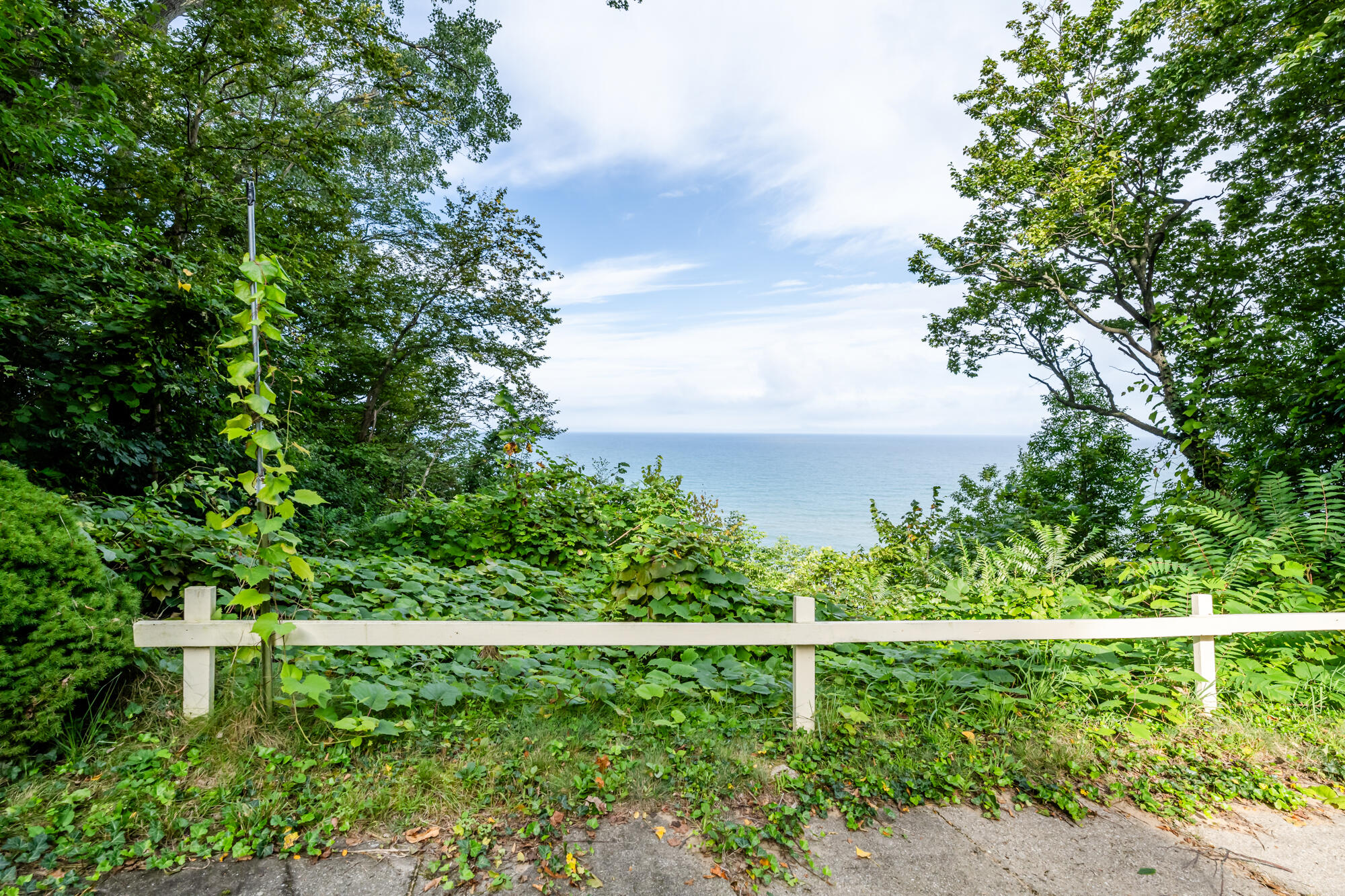 5212 Pier Road