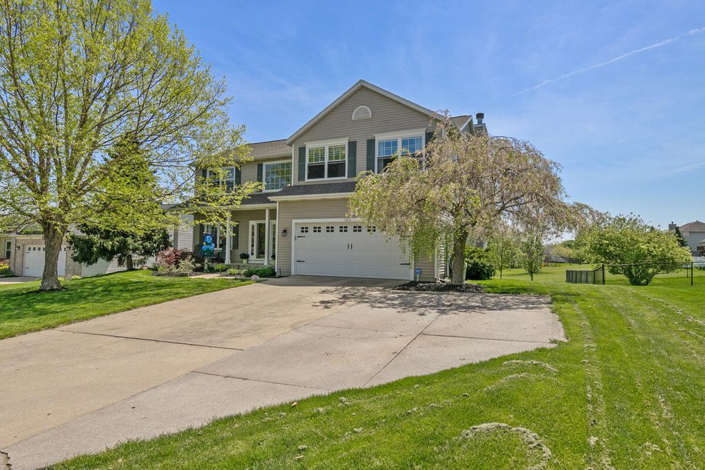 Photo of 6814 Terra Cotta Drive SE, Caledonia, MI 49316 (MLS # 23015355)