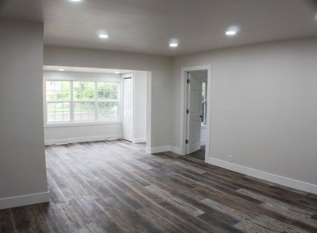 303 W Alexander Street