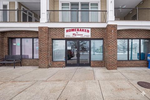 Photo of 560 N Hancock Street #5, Pentwater, MI 49449 (MLS # 26002200)