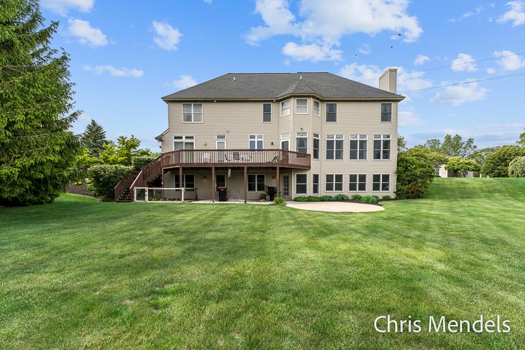 Photo of 150 Bay Circle Drive, Holland, MI 49424 (MLS # 26006321)