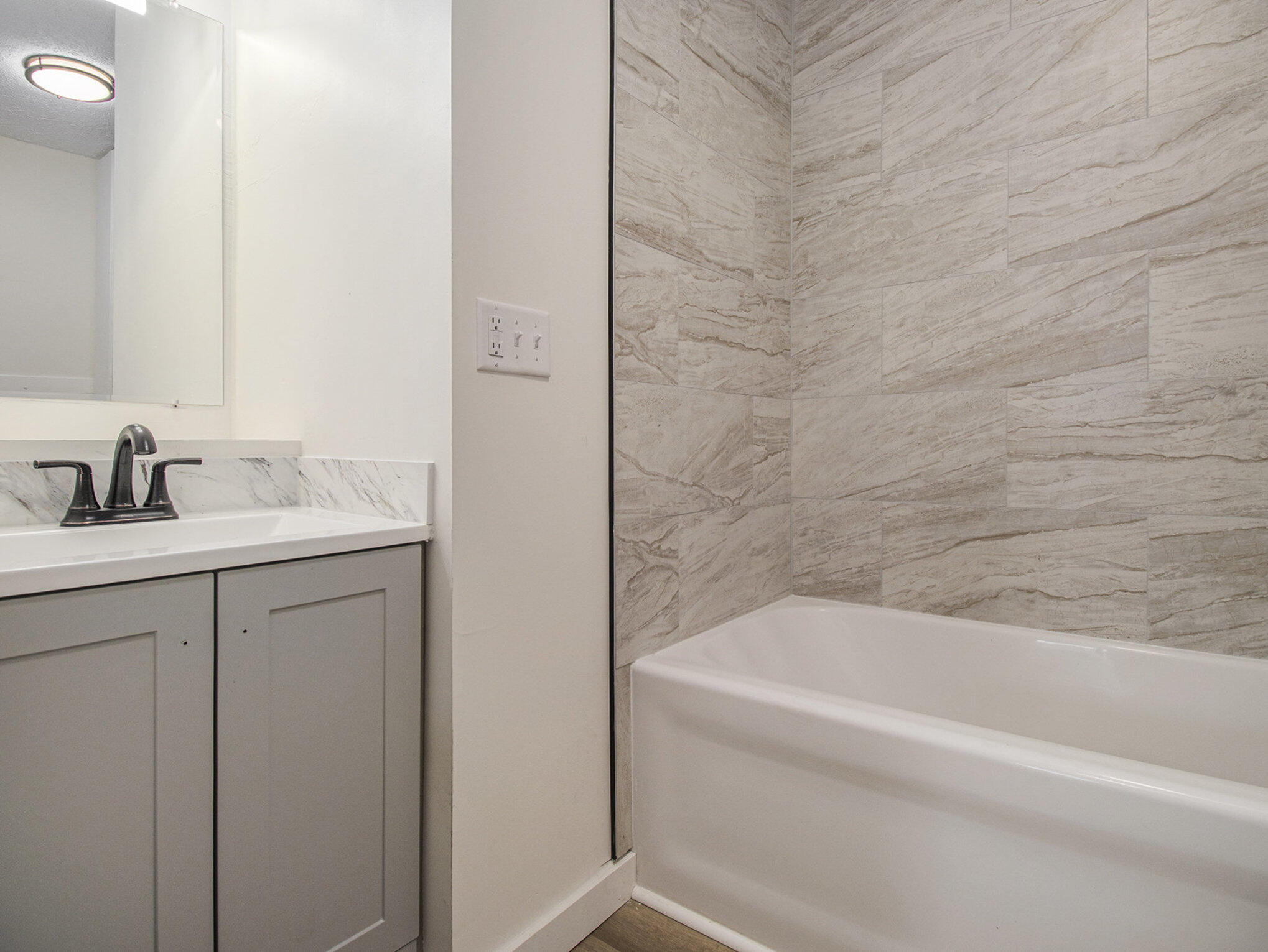 Sturgis, Michigan 49091, United States, 5 Bedrooms Bedrooms, ,1 BathroomBathrooms,Residential,Active,96643