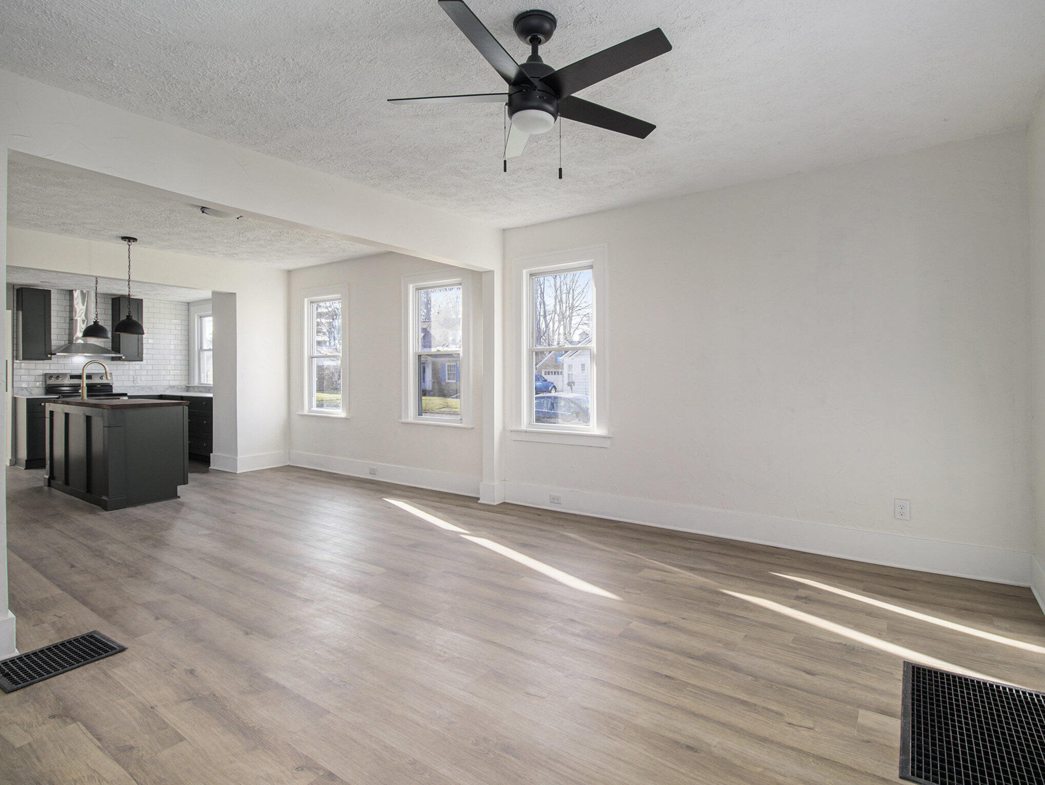 Sturgis, Michigan 49091, United States, 5 Bedrooms Bedrooms, ,1 BathroomBathrooms,Residential,Active,96643