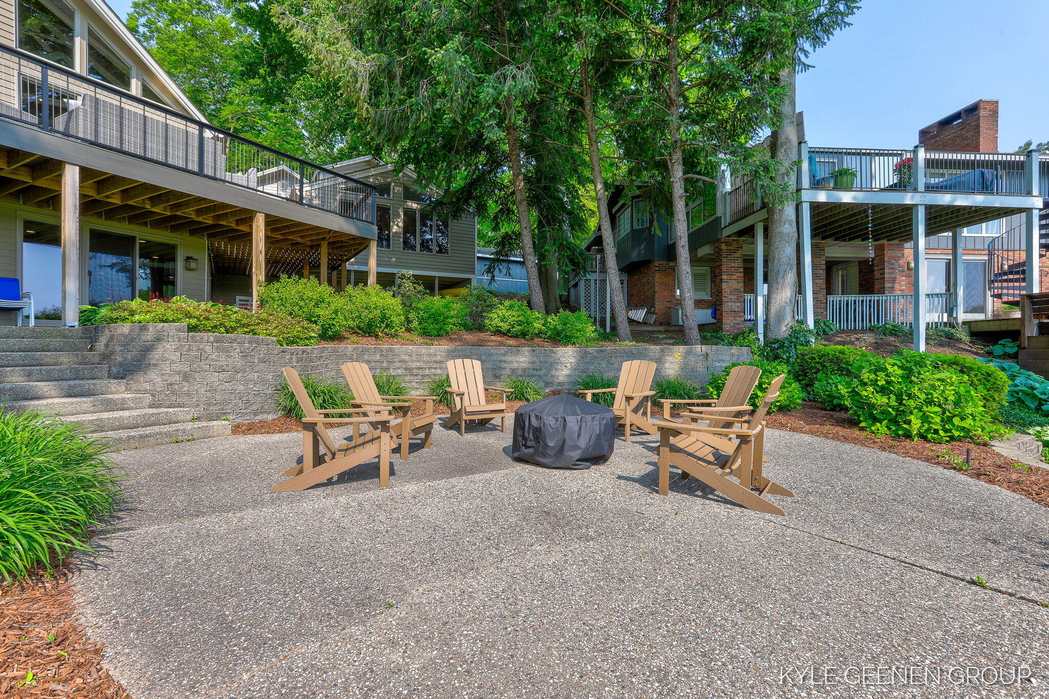 945 N Baywood Drive
