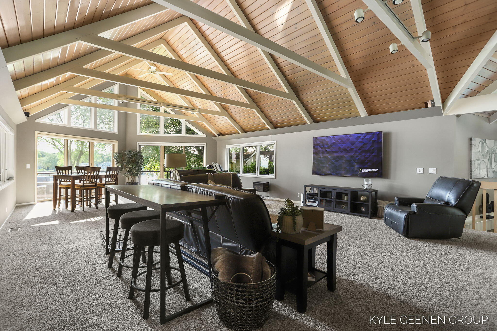 945 N Baywood Drive