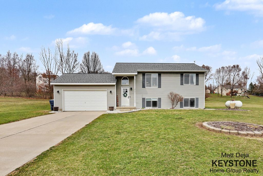 Photo of 3567 Jacobs Corner Road NE, Rockford, MI 49341 (MLS # 26011614)