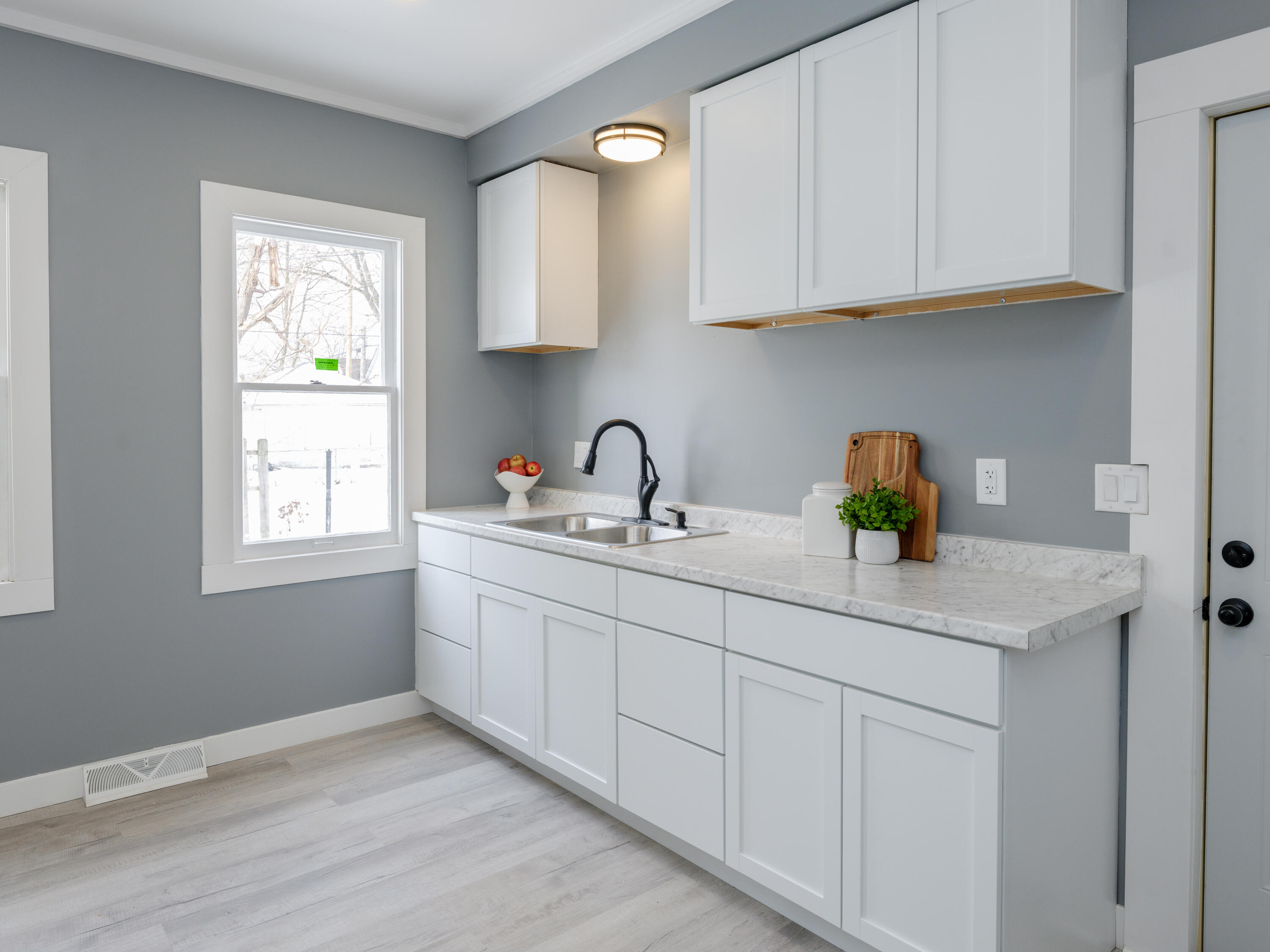 915 Hays Park Avenue