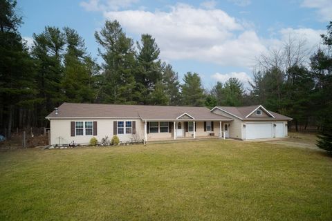 9155 Ivanhoe Drive, Onekama, MI 49675 - MLS#: 25016674
