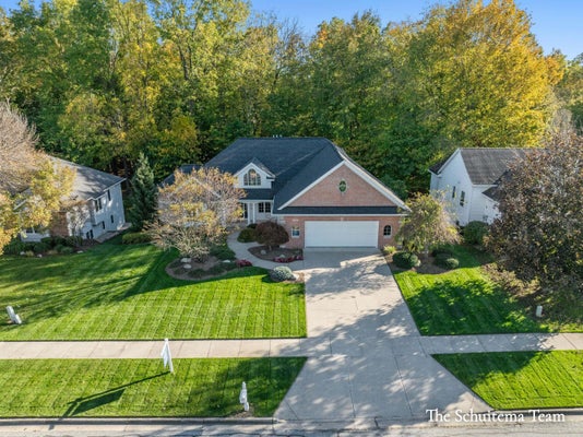 4386 CREEK VIEW DR, HUDSONVILLE, MI 49426 - Image b0c6719b830b3dd2bafeb4752a4cb6c0/2551692455