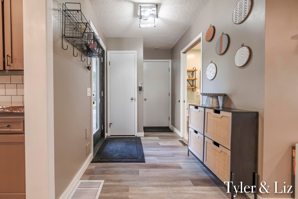 Photo of 490 James Street, Holland, MI 49424 (MLS # 25051138)