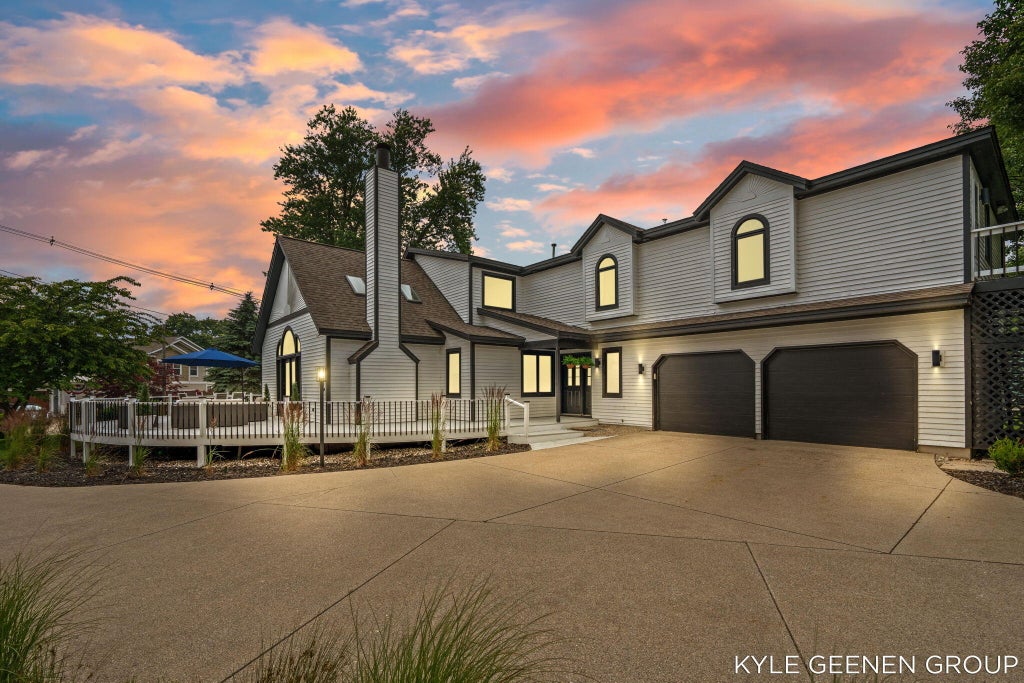 Photo of 1729 Waukazoo Drive, Holland, MI 49424 (MLS # 26032690)