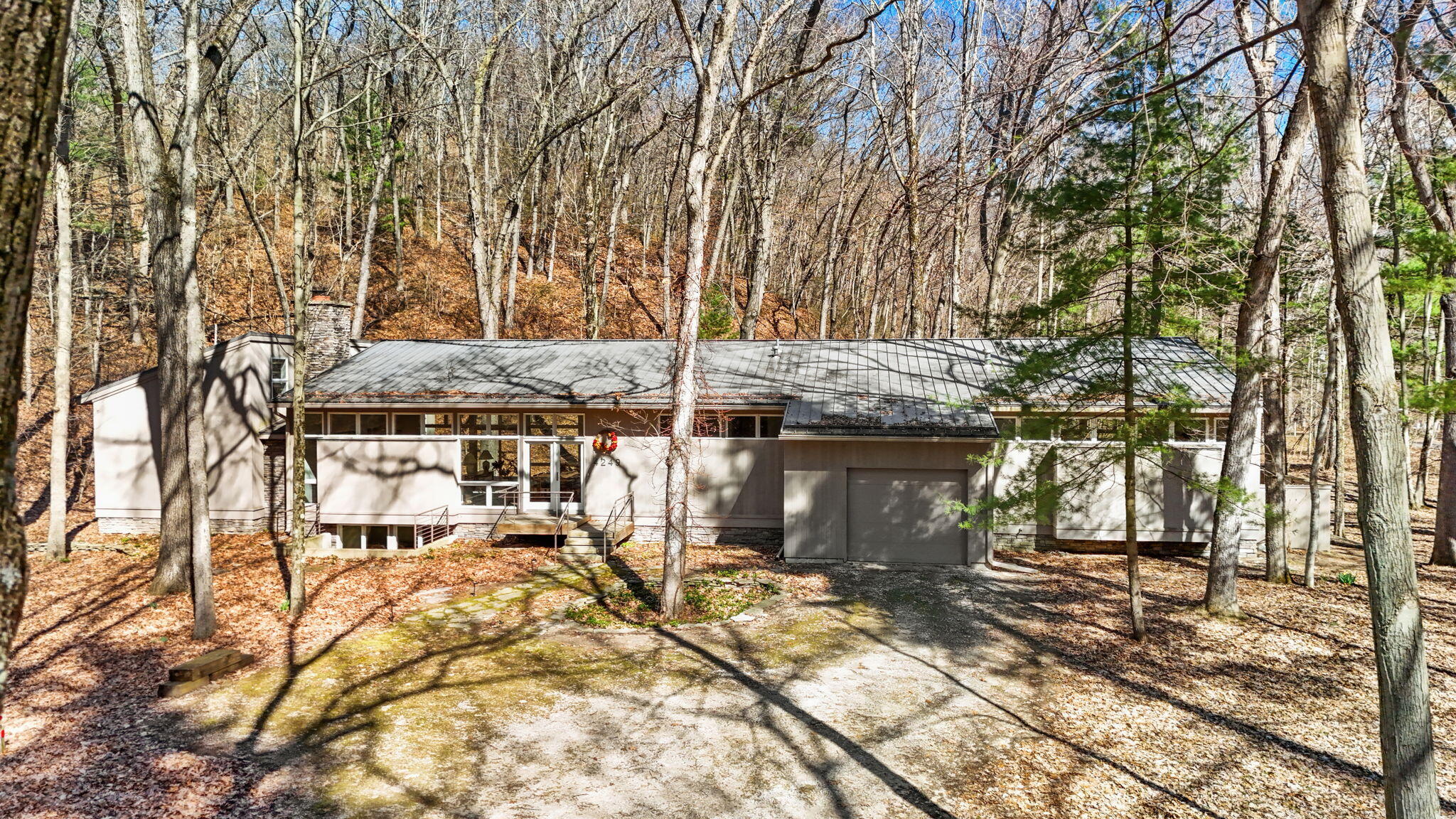 4249 Lake Road