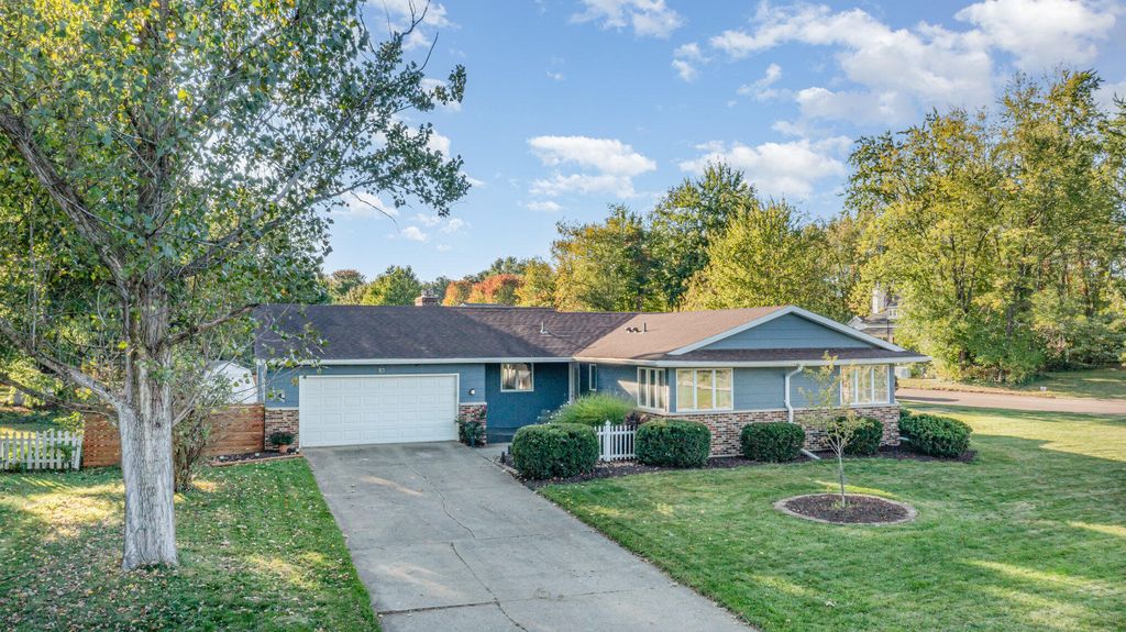 Photo of 82 Mandalay Drive, Kalamazoo, MI 49009 (MLS # 25051210)