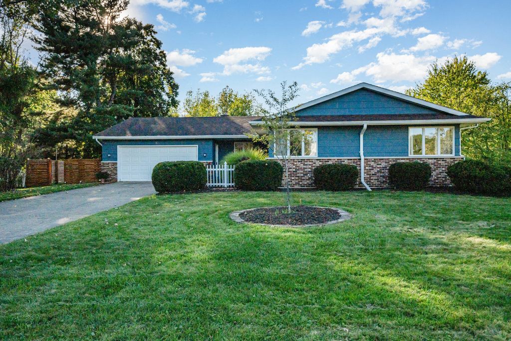 Photo of 82 Mandalay Drive, Kalamazoo, MI 49009 (MLS # 25051210)