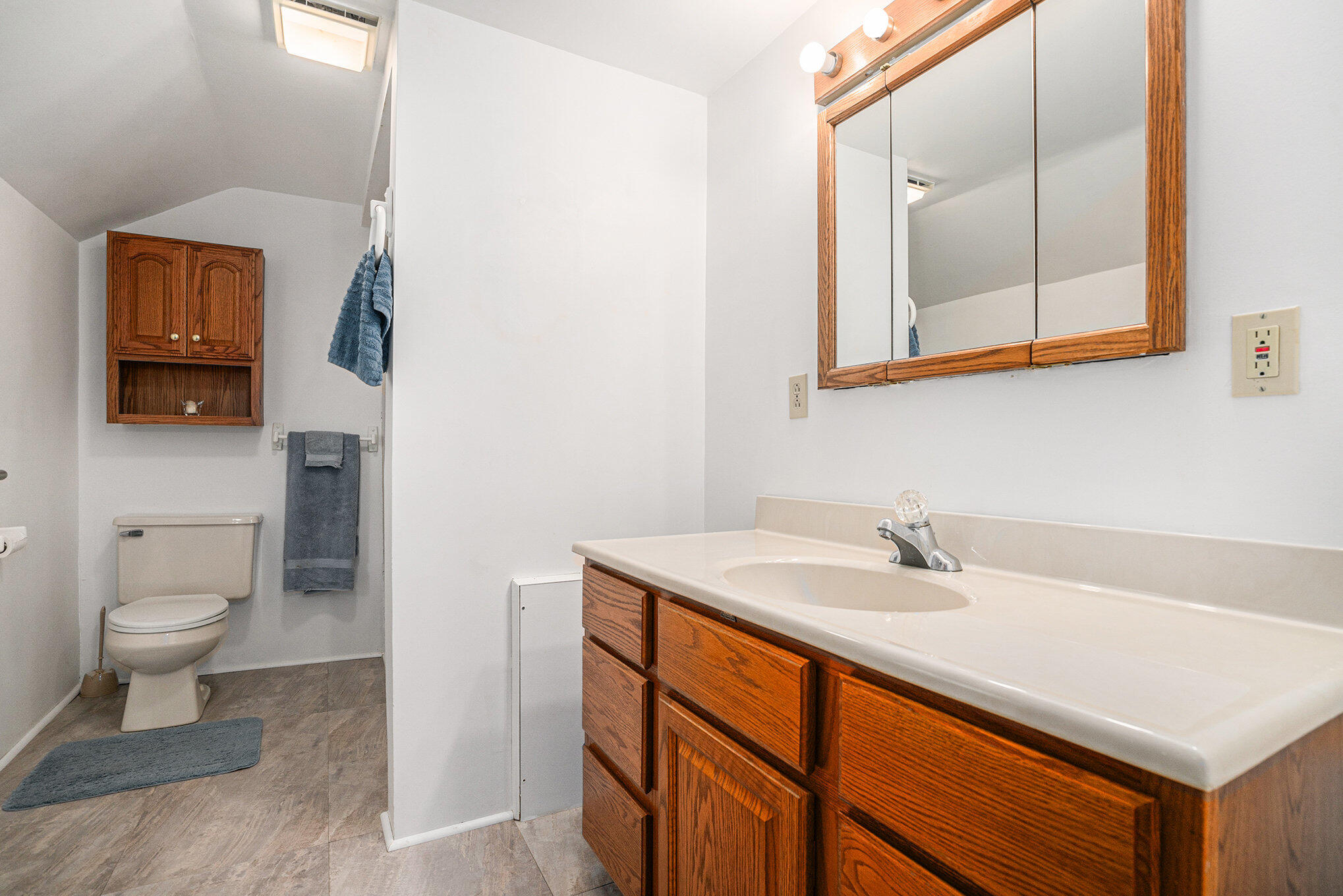 Sturgis, Michigan 49091, United States, 4 Bedrooms Bedrooms, ,2 BathroomsBathrooms,Residential,Active,205224