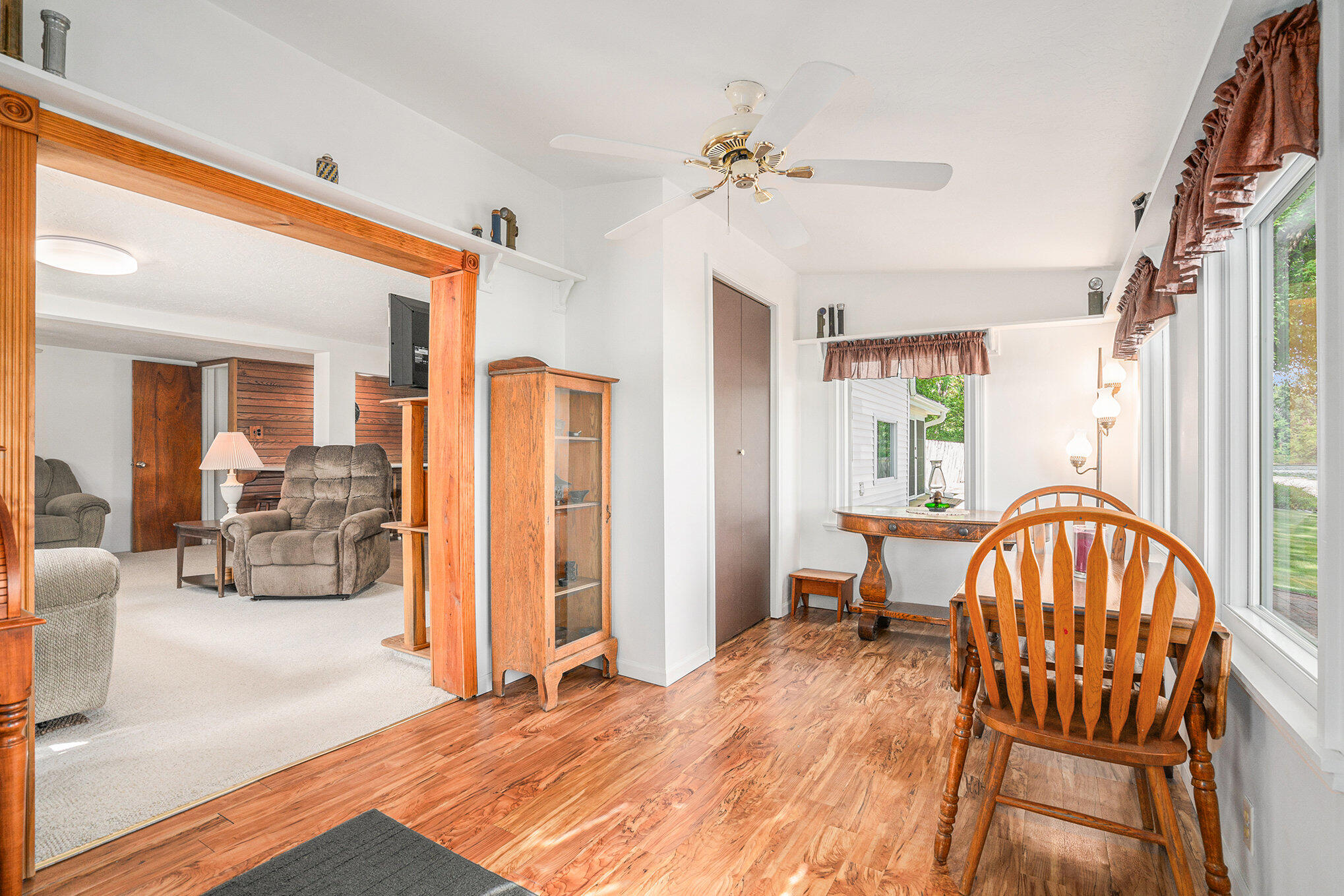 Sturgis, Michigan 49091, United States, 4 Bedrooms Bedrooms, ,2 BathroomsBathrooms,Residential,Active,205224