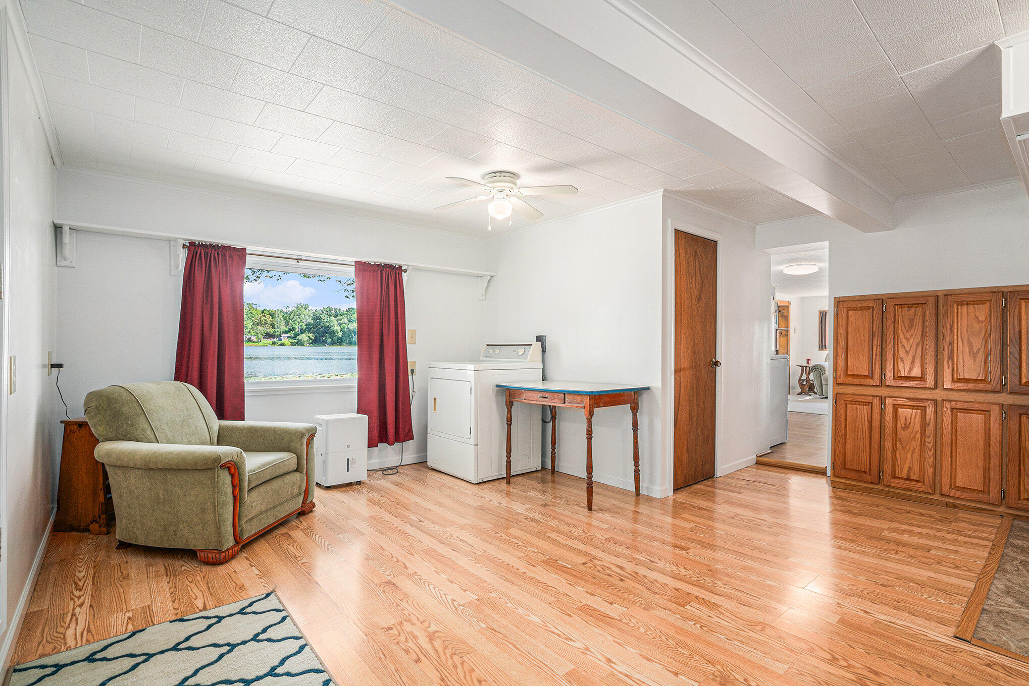 Sturgis, Michigan 49091, United States, 4 Bedrooms Bedrooms, ,2 BathroomsBathrooms,Residential,Active,205224