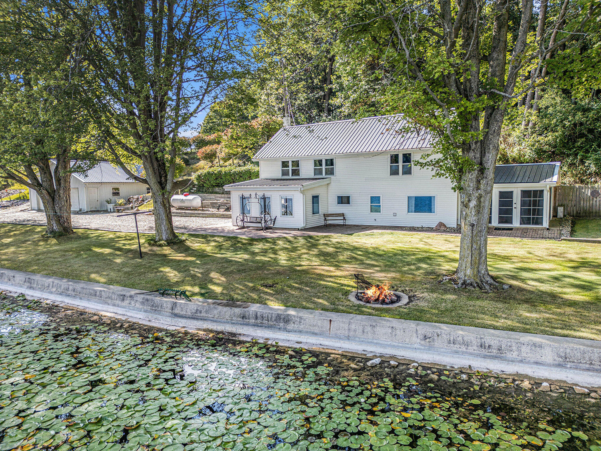 Sturgis, Michigan 49091, United States, 4 Bedrooms Bedrooms, ,2 BathroomsBathrooms,Residential,Active,205224