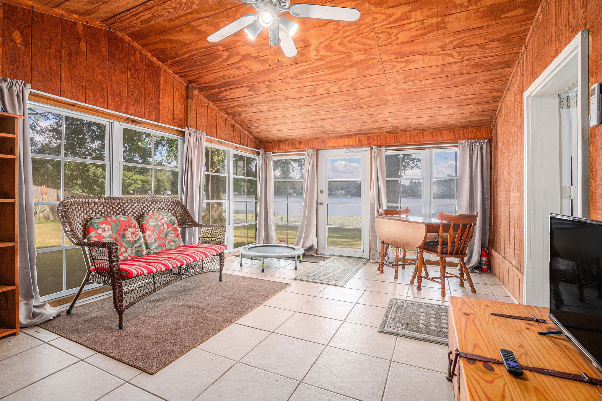 Sturgis, Michigan 49091, United States, 4 Bedrooms Bedrooms, ,2 BathroomsBathrooms,Residential,Active,205224