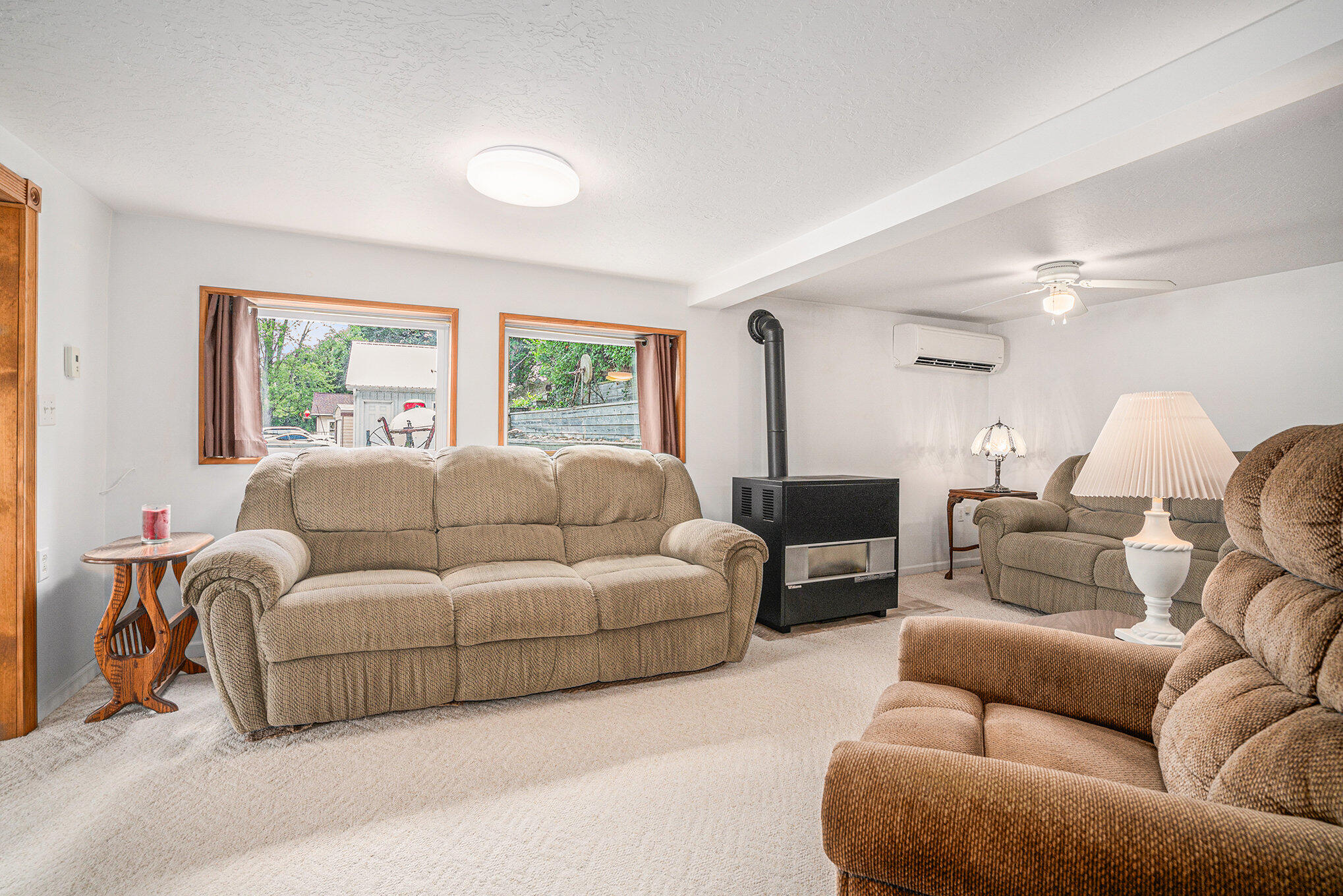 Sturgis, Michigan 49091, United States, 4 Bedrooms Bedrooms, ,2 BathroomsBathrooms,Residential,Active,205224