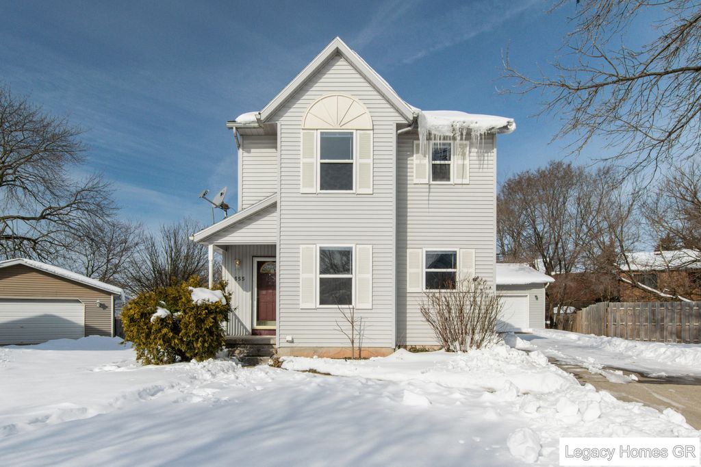 Photo of 555 Cass Avenue SE, Grand Rapids, MI 49503 (MLS # 26005029)