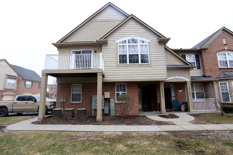 47599 Pembroke Dr, Canton, MI 48188 - MLS#: 25014502