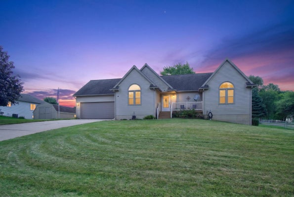 2101 APPLEWAY DR, JACKSON, MI 49203 - Image b14644ce5a765e2c4e2e44eb4d9de117/3324593126
