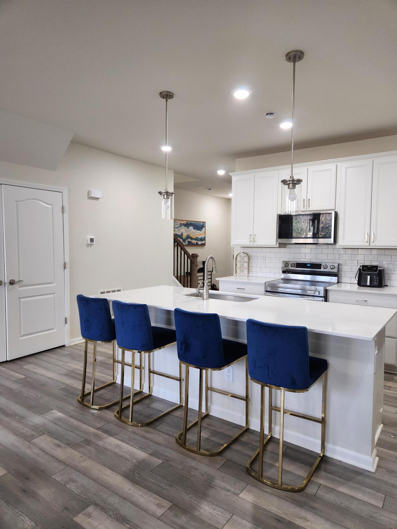 23102 Addison Circle